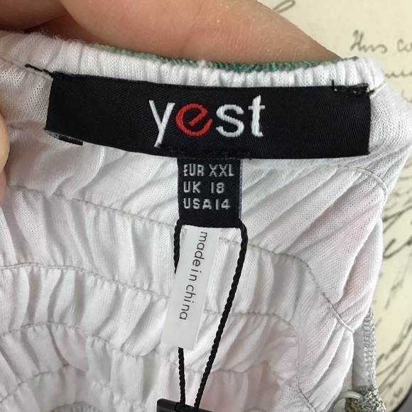 Yest Floral Maxi Dress - Picture 6 of 7